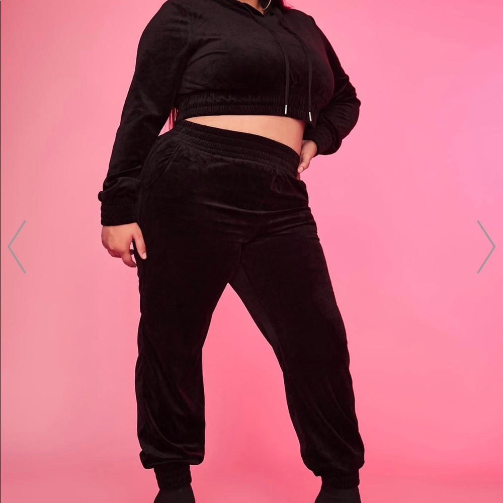 SLICK TRUE SOCIALITE SELFIE JOGGER SET